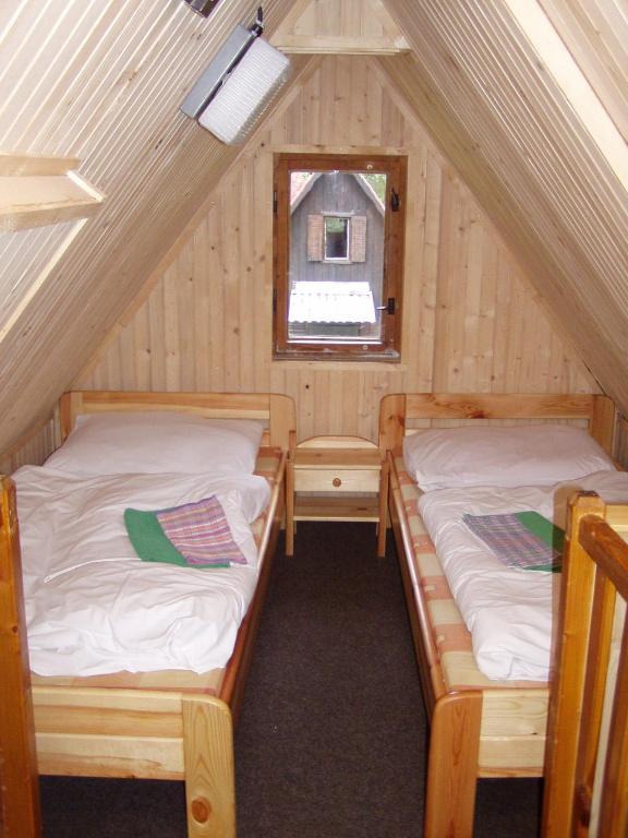 Bungalovy Pri Hoteli Spojar Žiar Oda fotoğraf